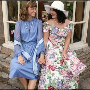 Beautiful Women’s Vintage Dress by Moda int. Sz 12